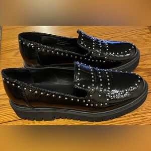 EUC JANE and the SHOE Elana women’s size 6.5, black patent with silver studs